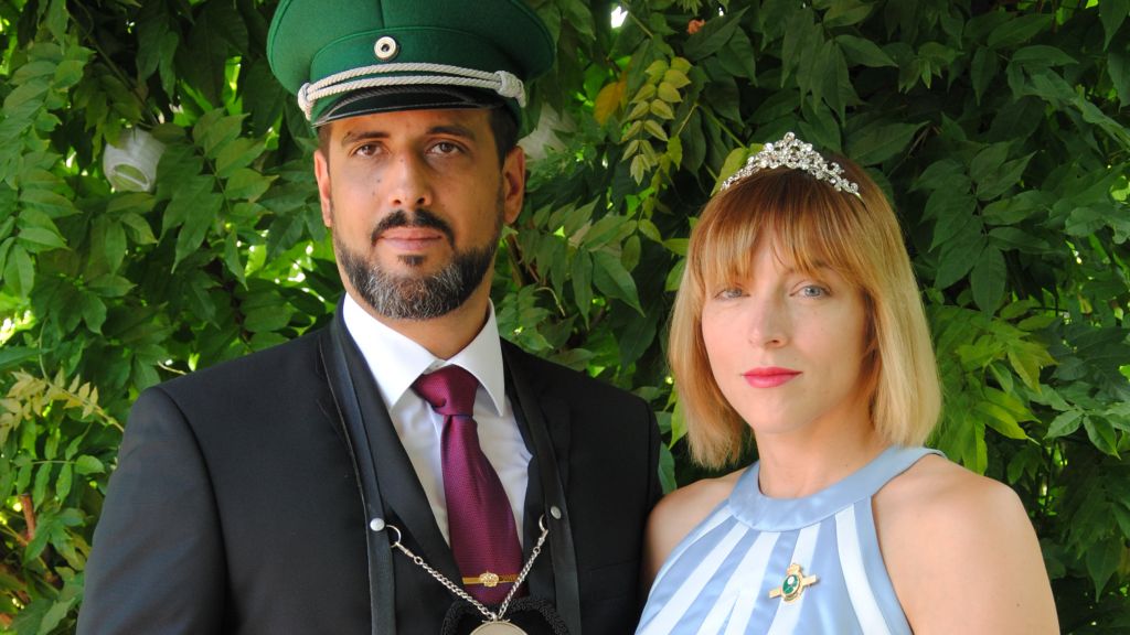 Sind noch bis zum 3. Juni in Amt und Würden als Königspaar der Berlinghauser Schützen: Bastian und Tanja Lücking.