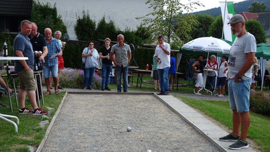 Sportlicher Dreikampf in Welschen Ennest