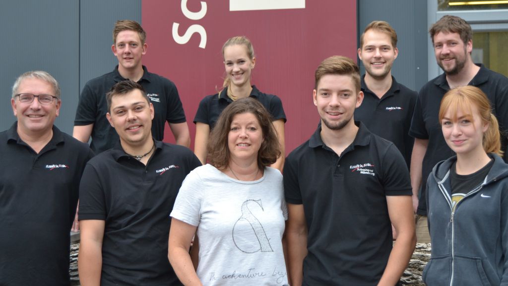 Ein tolles Team: (hintere Reihe von links) Julian, Louisa, Tobias und Marco sowie (vordere Reihe von links) Thomas, Markus, Sandra, Noah und Lorena (Praktikantin).
