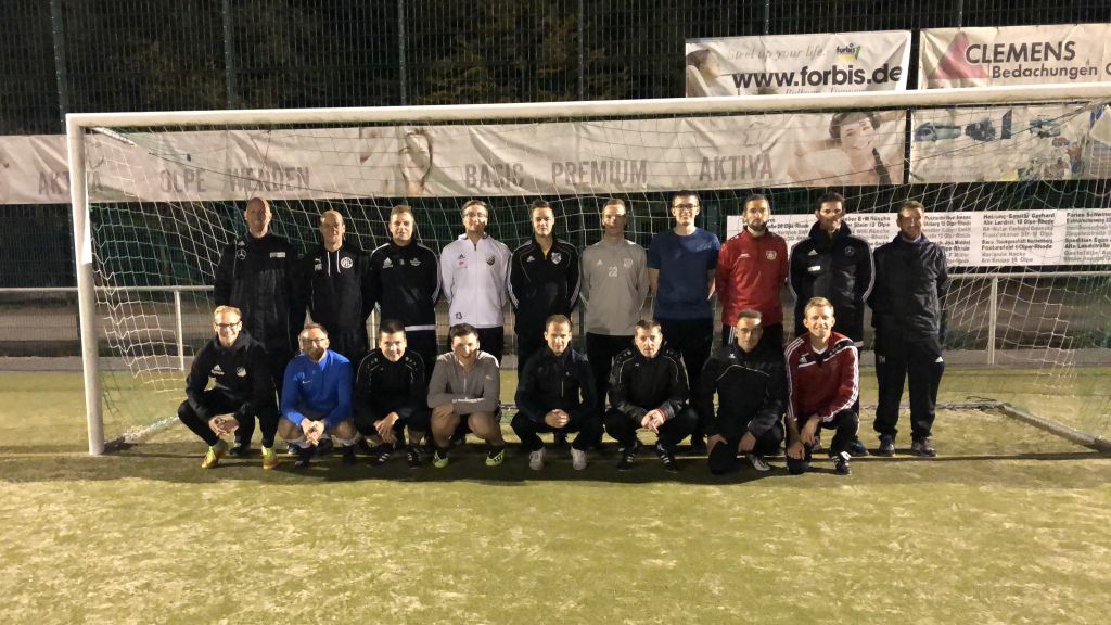 15 Fußballer nahmen an der Ausbildung teil.