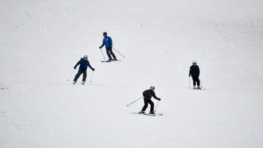 Skiclub und Bikeshop organisieren Flutlichtskifahren in Neuastenberg