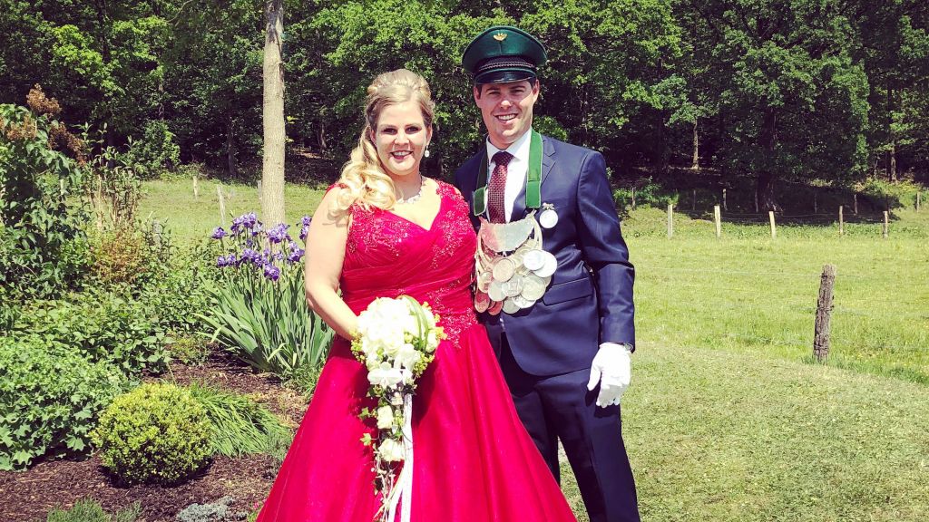 Das amtierende Königspaar Phil Gummersbach und Pia Rademacher.