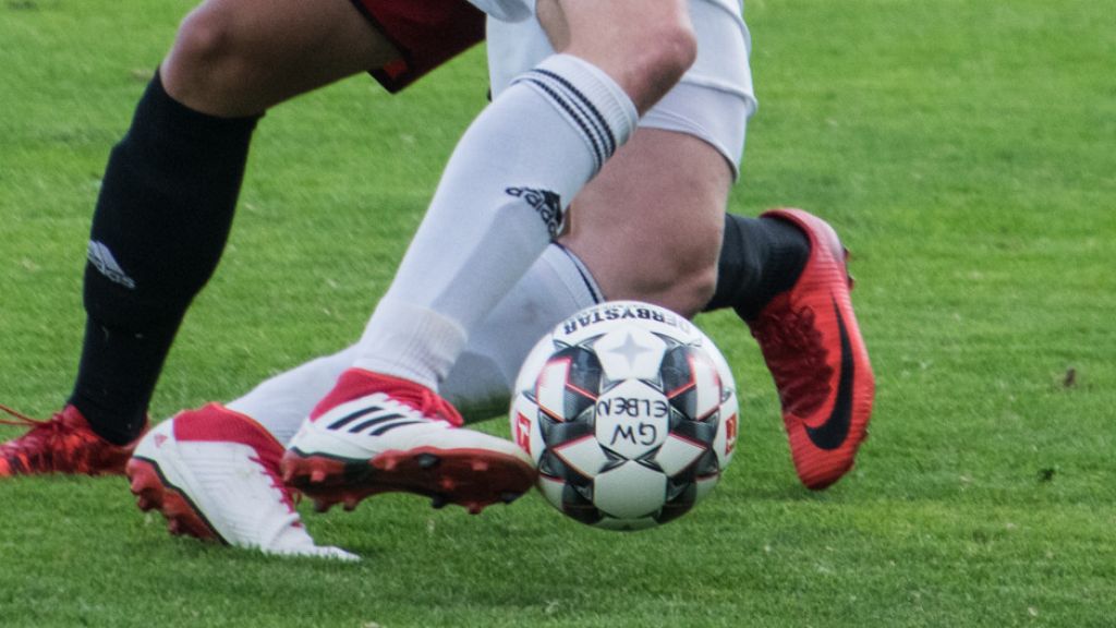 Versammlung bei Rot-Weiß Hünsborn