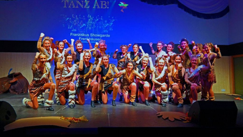 Die Dorfgemeinschaft Frenkhausen lädt zum Rosenmontagsball ein.