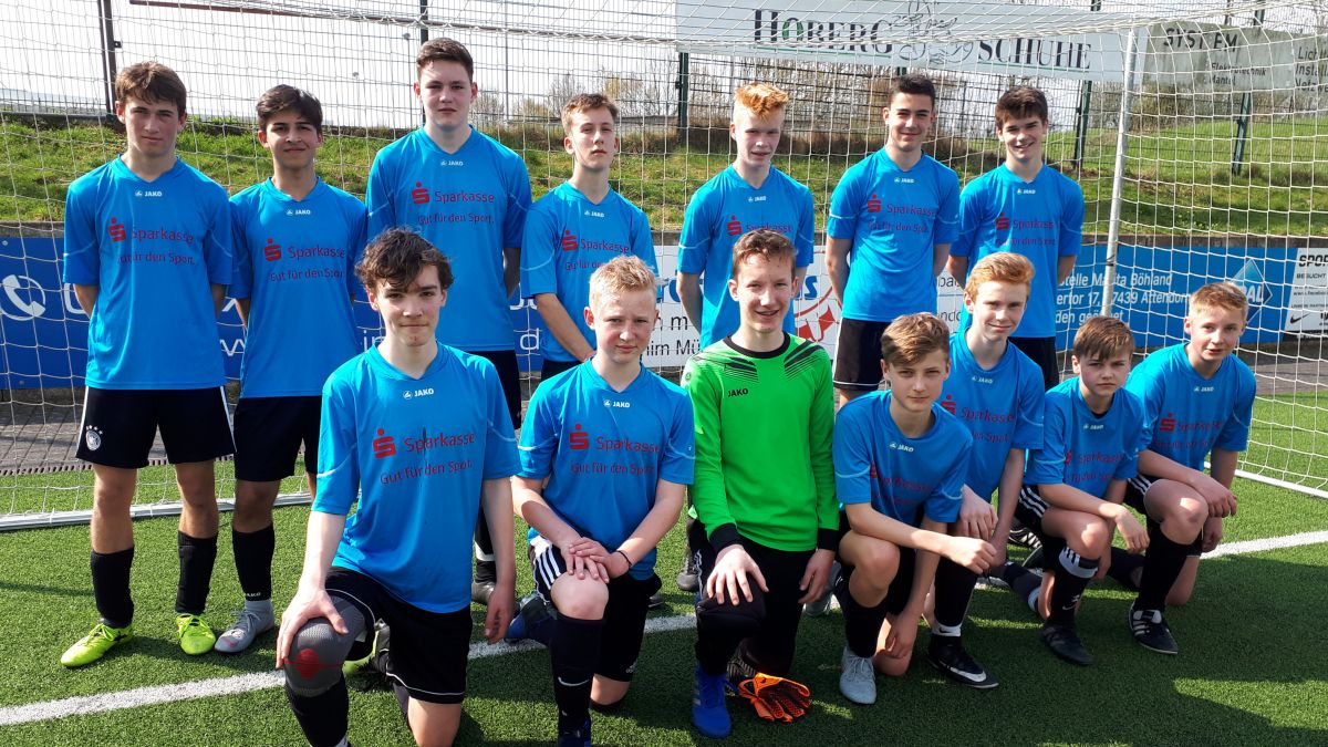 Die Spieler der WK II: Niklas Walter, Ferhat Ullah, Marco Möllmann, Felix Hütte, Alexander Schmidt, Max Hunold, Leon Schönauer, Simon Voss, Nico Allerdings, Jannis Kaufmann, John Glane, Tim Linus Hofmann, Nils Hilchenbach und Luca Buchen.