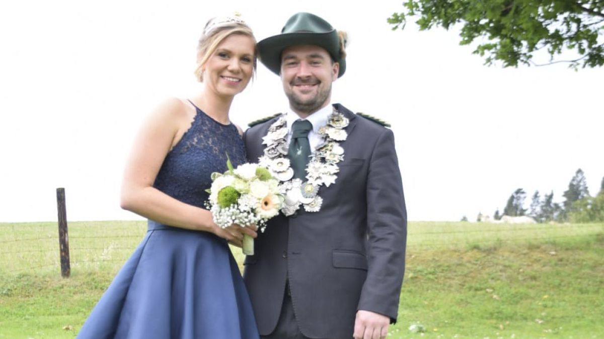Ihre Amtszeit endet an Pfingsten: Königspaar Patrick und Kathrin Schellhas. 