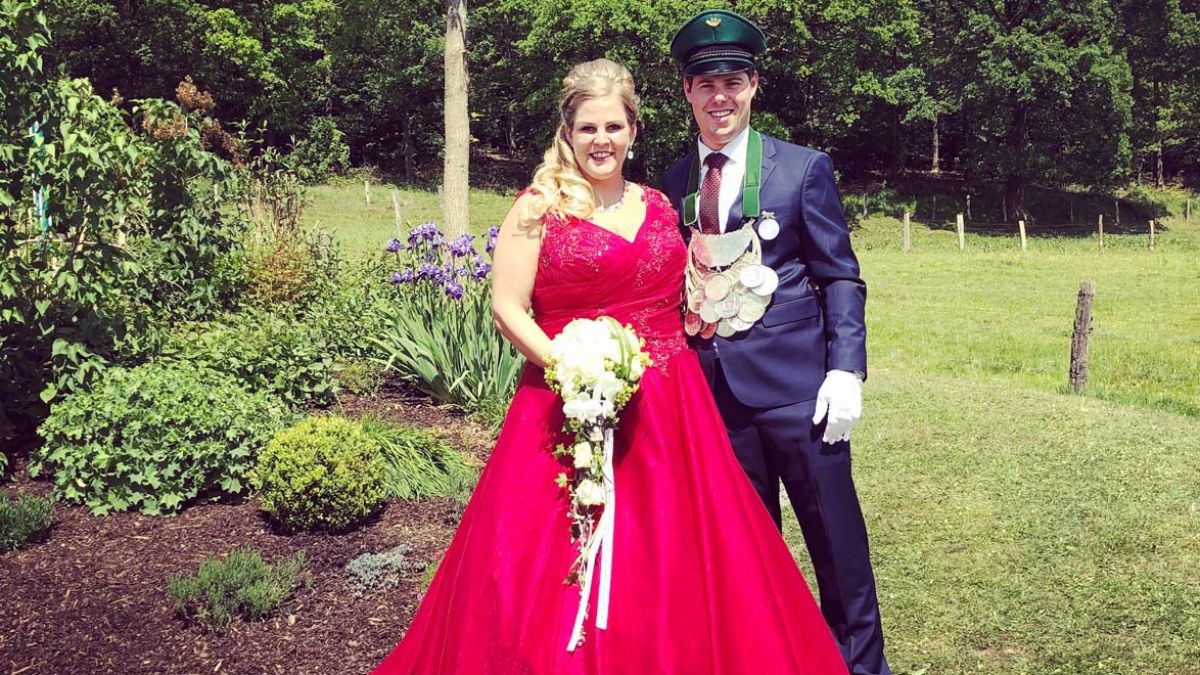 Ihre Regentschaft endet bald: Königspaar Pia Rademacher und Phil Gummersbach.