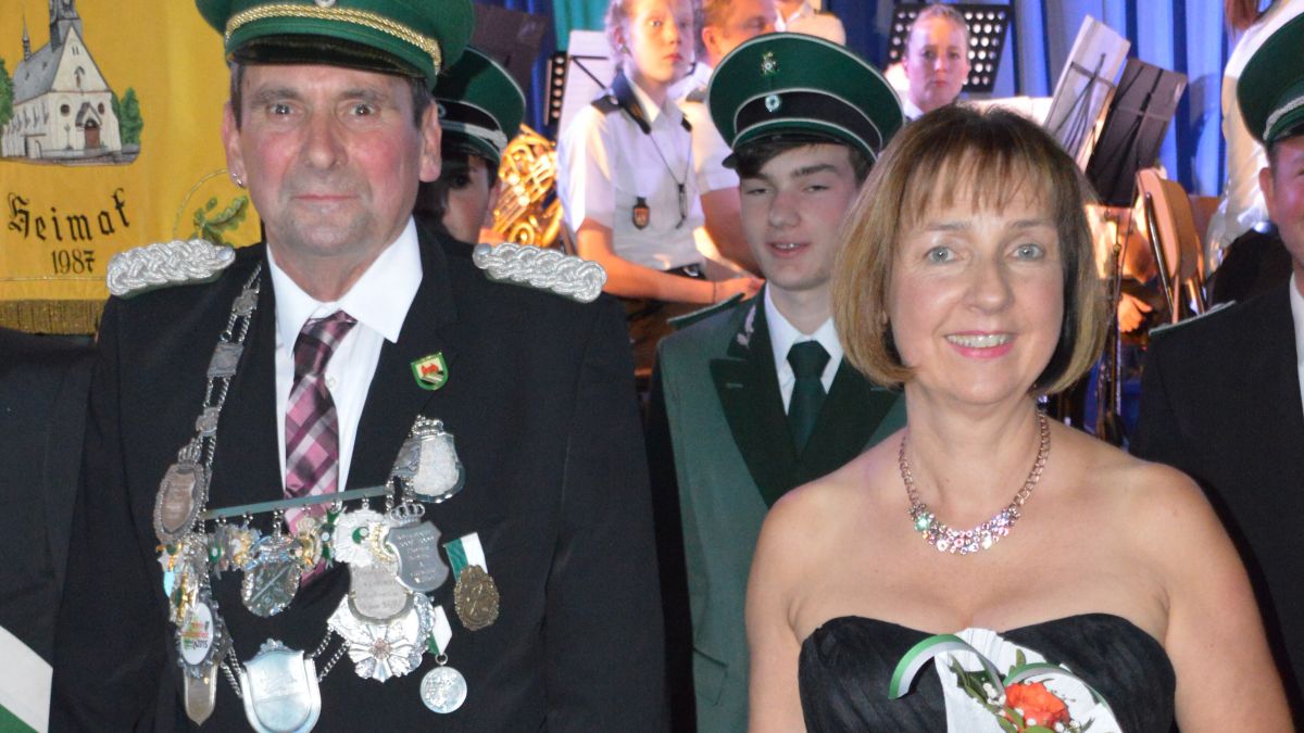 Das Heldener Königspaar Ulrich und Beate Jüngst.
