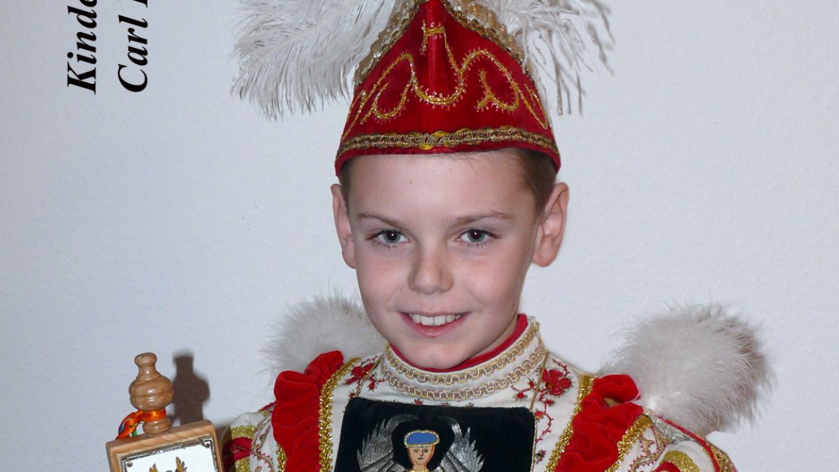 Carl Dommes regiert als Kinderprinz den Narrennachwuchs in Heggen
