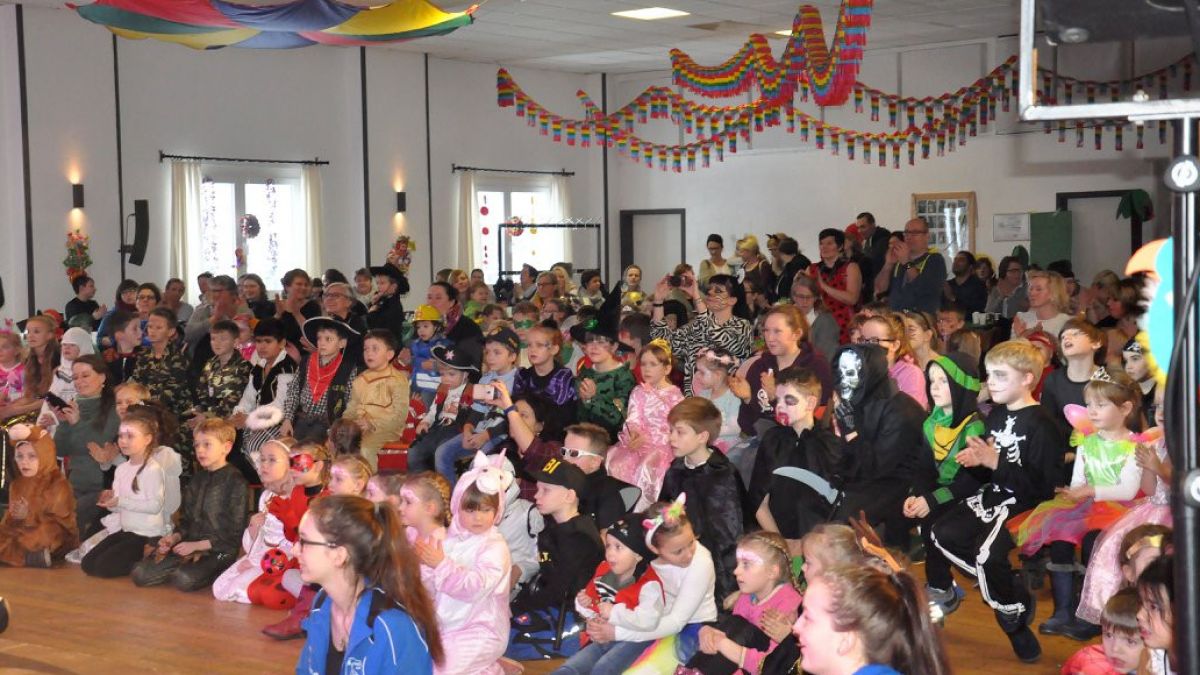 Alle kleinen Jecken sind zum Karneval eingeladen.