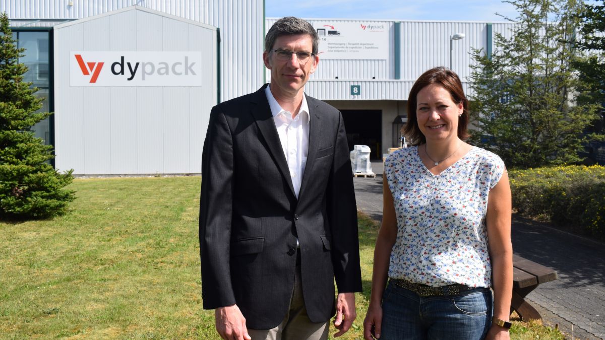 Geschäftsführer Ralf Busenius und Ausbildungsleiterin Sandra Decher.