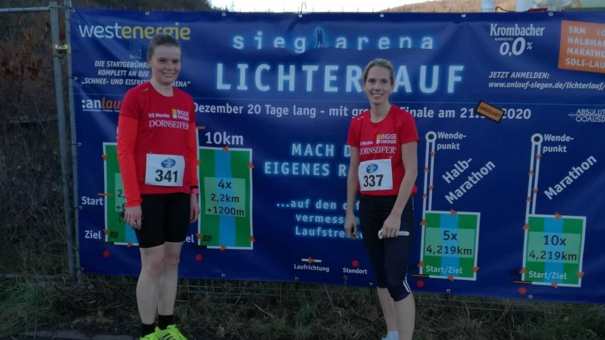 Judith Hacker (links) und Steffi Osthoff waren mit ihrer läuferischen Leistungen zufrieden.