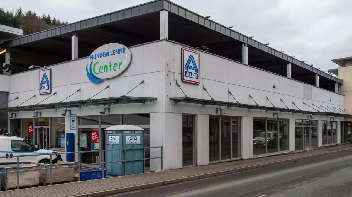 Der Aldi Nord im Hundem-Lenne-Center Altenhundem vergrößert seine Verkaufsfläche.