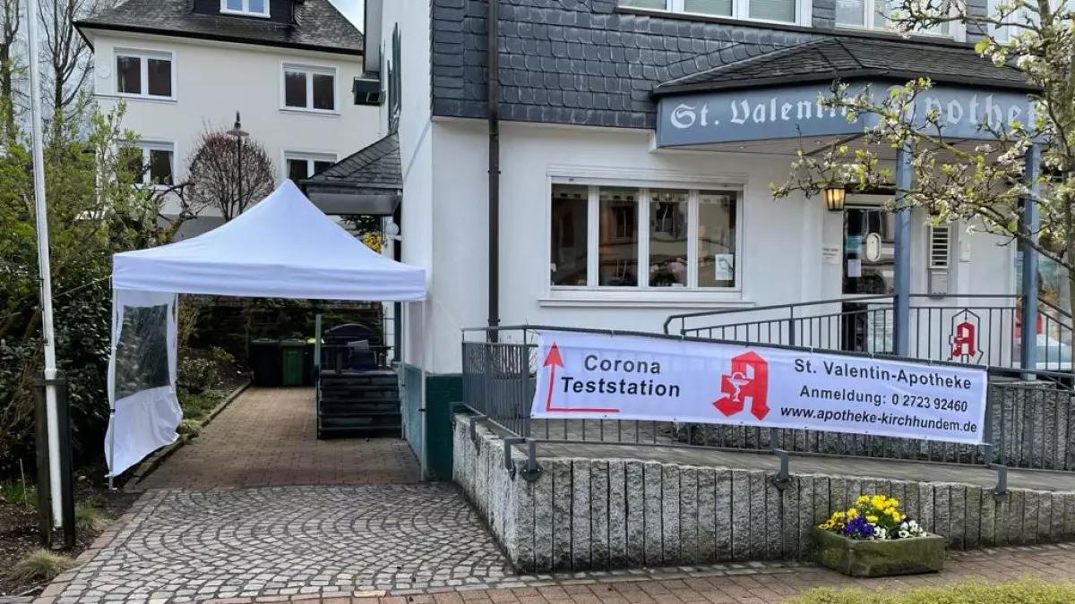 Die St. Valentin Apotheke bietet ab sofort ebenfalls kostenlose Bürgertests in Kirchhundem an.