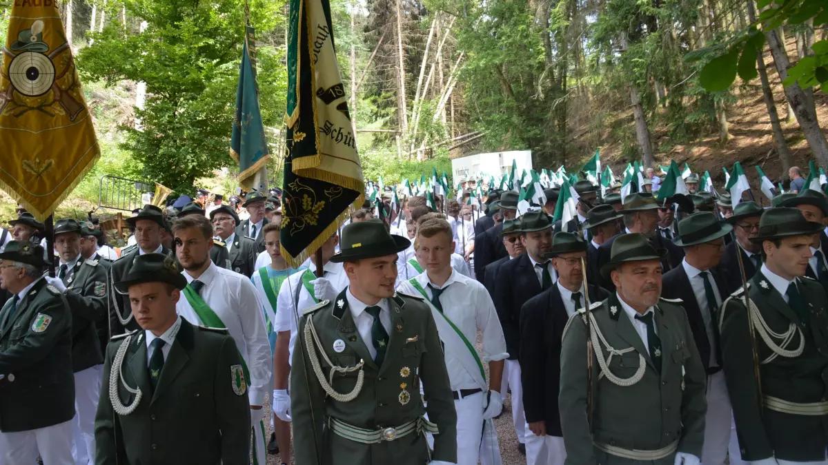 Statt des normalen Schützenfestes (Archivfoto) bieten die Oedinger Schützen ein Ersatzprogramm.