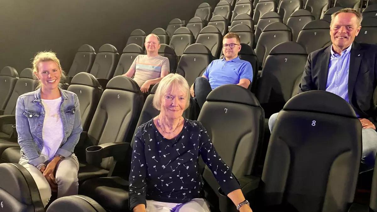 Freuen sich auf die VHS-Kinoreihe (von links): Christin Cordes, Stefan Brögeler, Beate Dresbach, Dr. Lars Kaminski und Jochen Voß