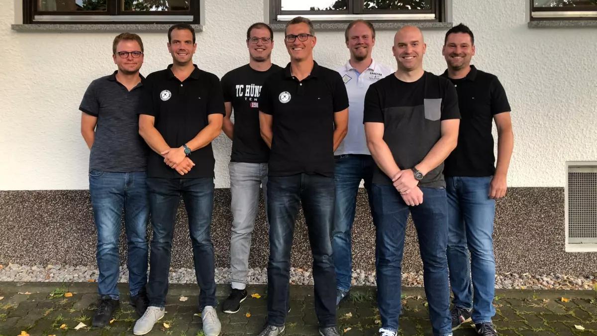 Der neue Vorstand beim TC Hünsborn: Jens Halbe, Manuel Simm, Dominik Klur, Markus Klur, Moritz Vierschilling, Fabian Knott und Markus Koch (es fehlt Tobias Knott).