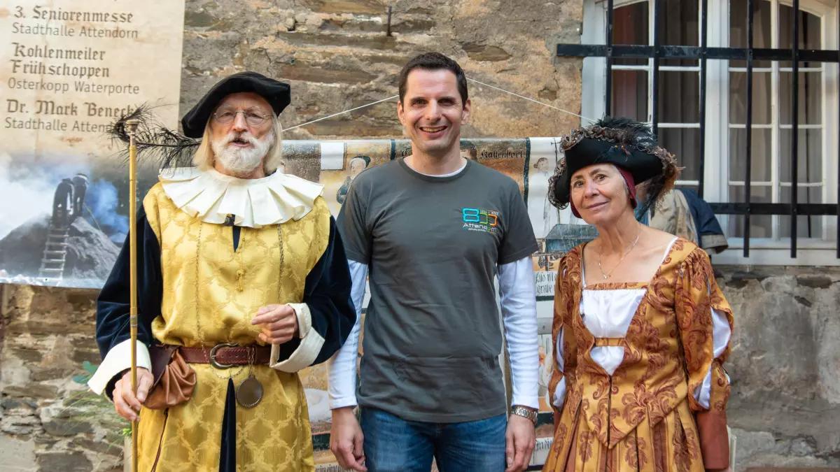Familie Kurtzweyl und Bürgermeister Christian Pospischil (Mitte) spielten die Hauptrollen bei der Pressekonferenz.