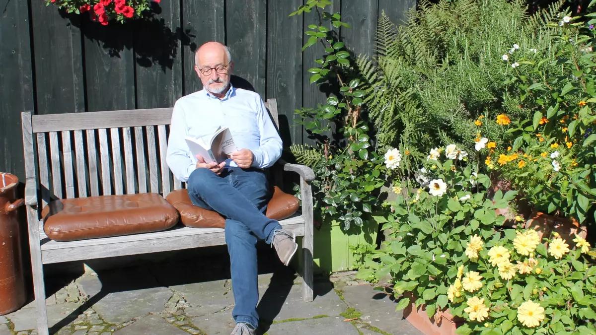 Walter Wolf, bis 2020 Geschäftsführer der Zukunftswerkstatt Drolshagen, hat ein Buch veröffentlich zum Thema Heimat.