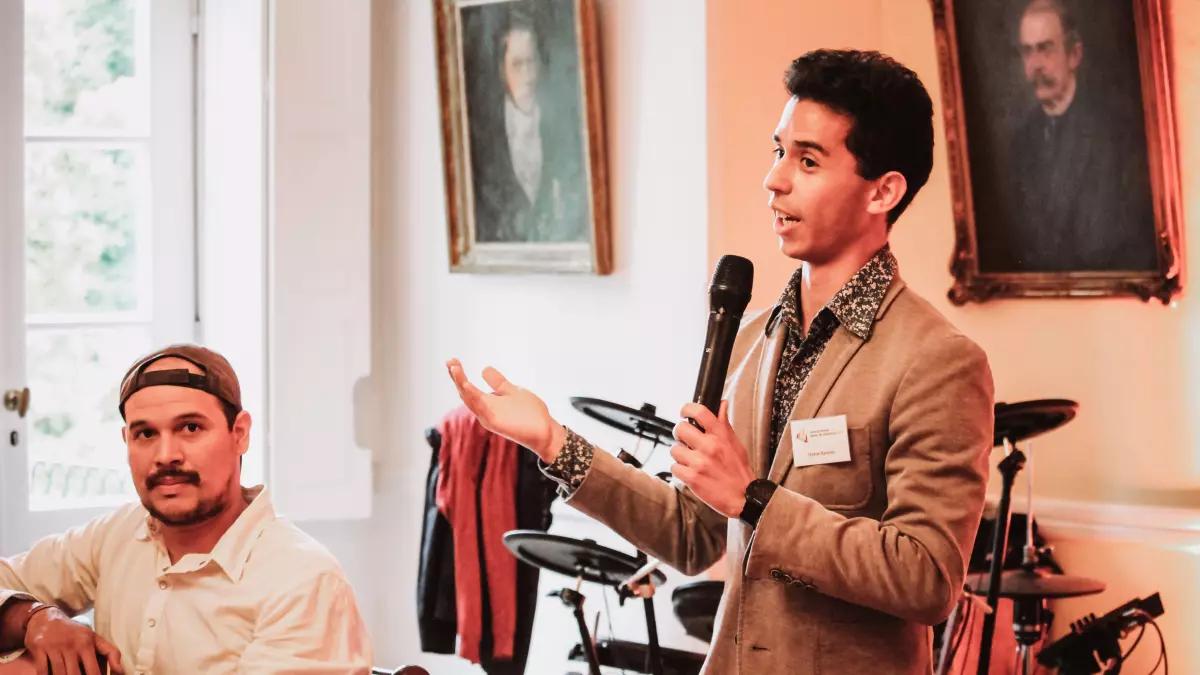 Der Verein Lazos de Amistad - Bänder der Freundschaft feierte das zehnjährige Jubiläum im Schloss Bamenohl.