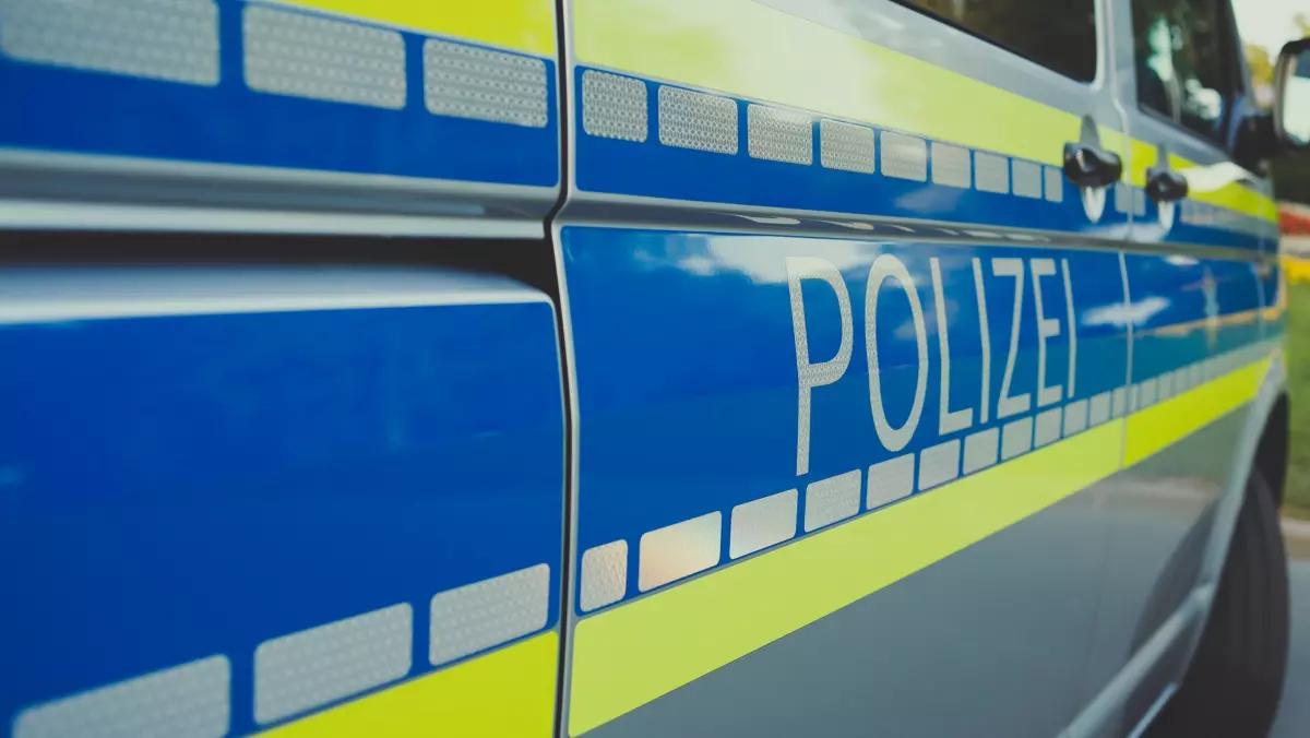 Alle Sitze und Navi aus abgestelltem Auto entwendet