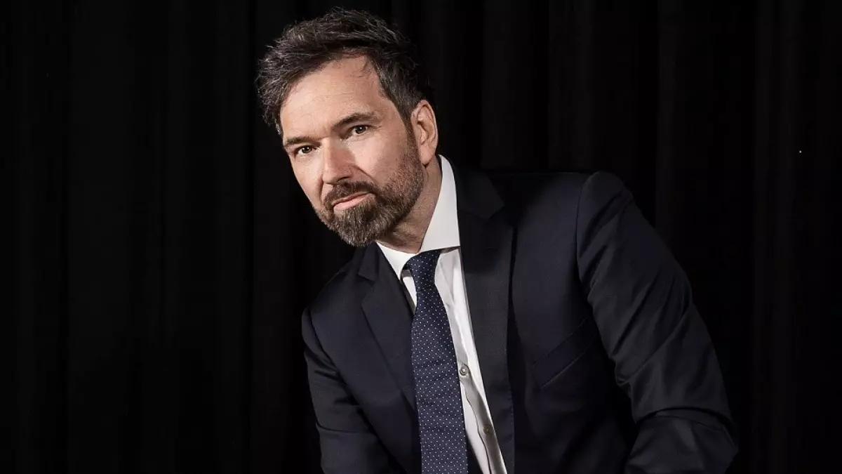 Ingo Nommsen tritt am 10. Oktober auf rische's Kleinkunstbühne auf.