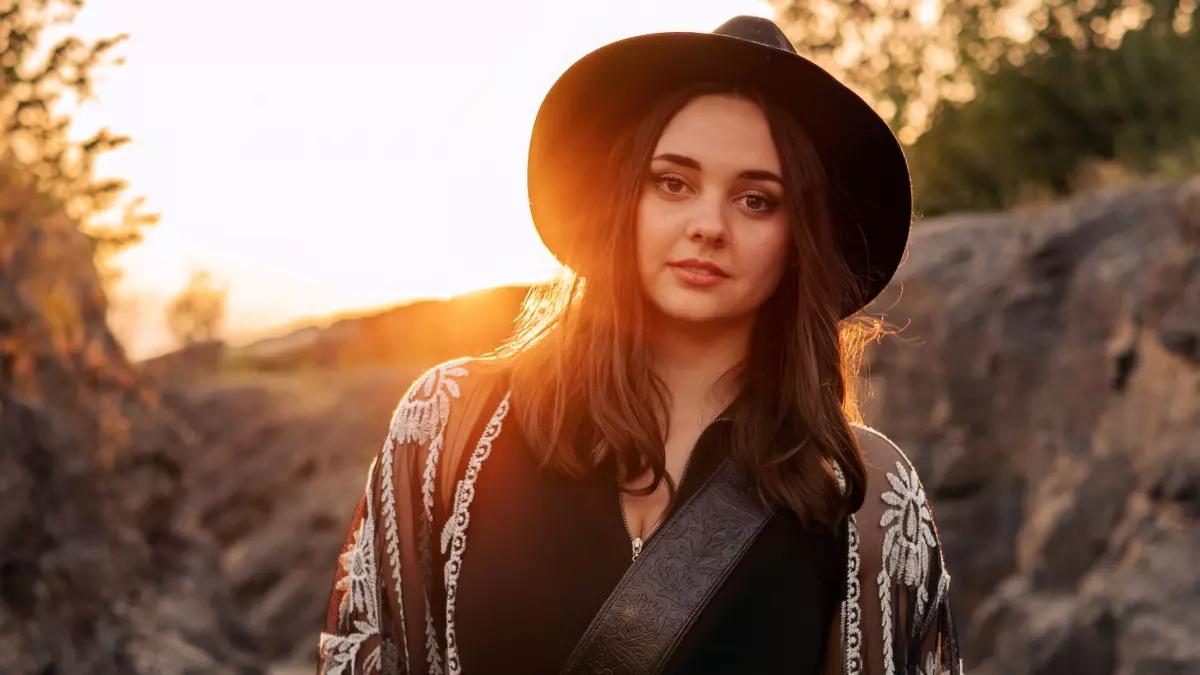 Countrysängerin Alina Sebastian aus Osnabrück.