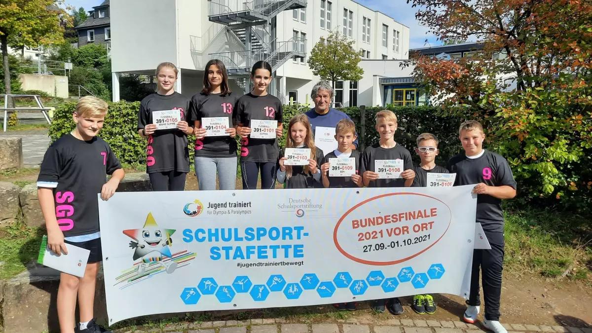 Das Team des SGO mit Trainer und Sportlehrer Michael Lauer.