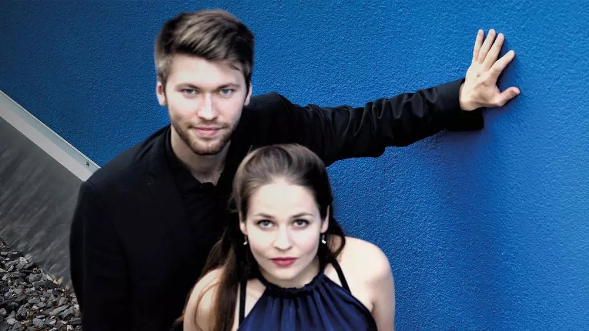 Die Cellistin Laura Moinian und der Pianist Alexander Vorontsov.