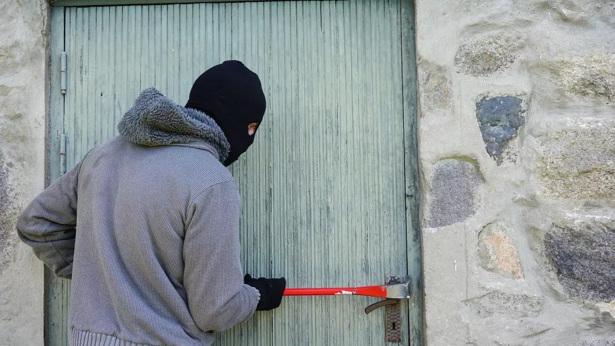 Symbolfoto Einbrecher