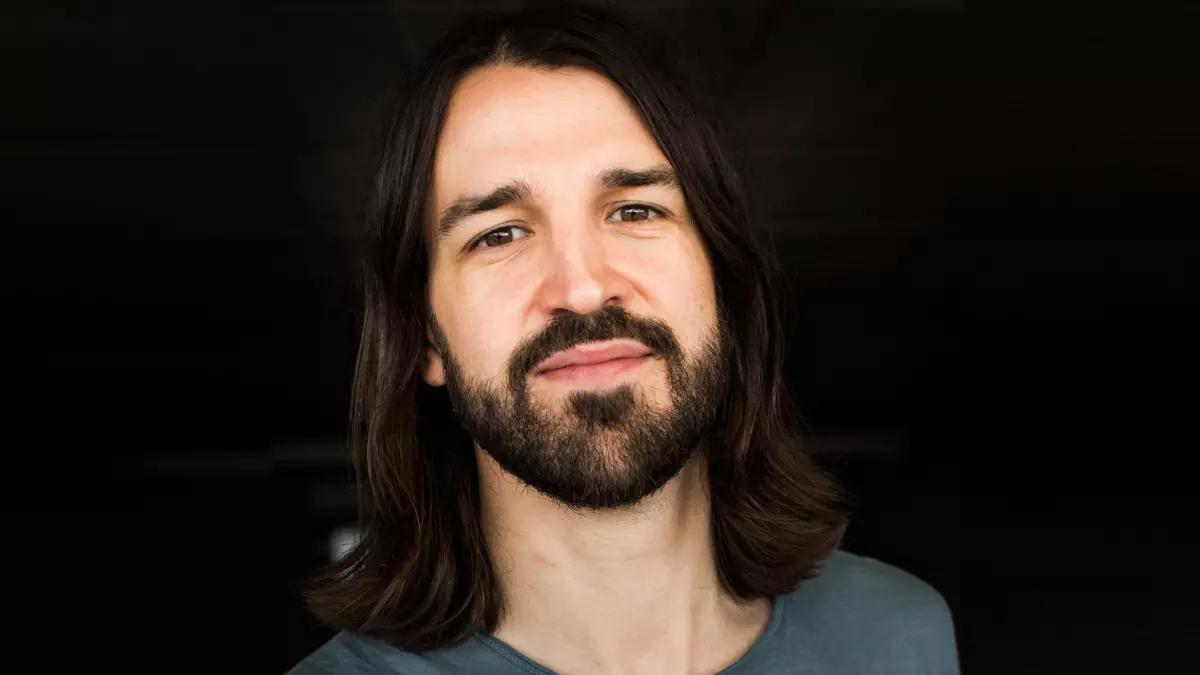 David Kebbekus ist am 26. Januar, in der Finnentroper Festhalle zu Gast.