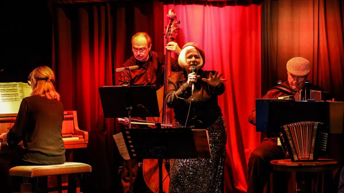 Tangofieber Schrabben Hof