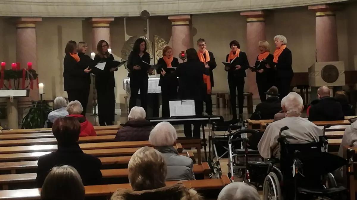 Vocale Unisono trat im Wohngut Osterseifen auf
