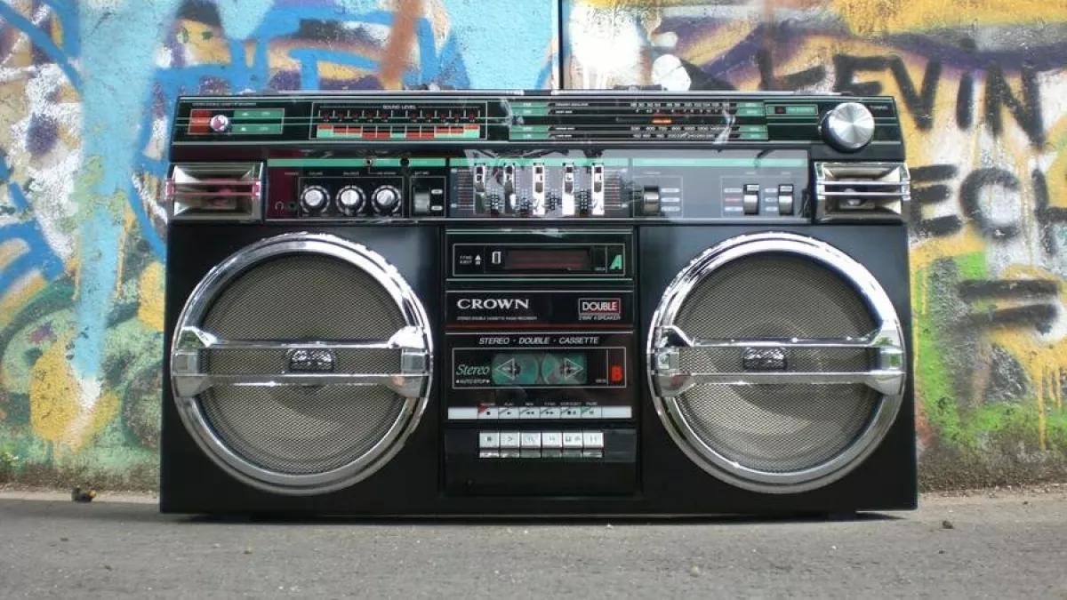 Radio 800: Komplette Jubiläumssendung zum Nachhören verfügbar