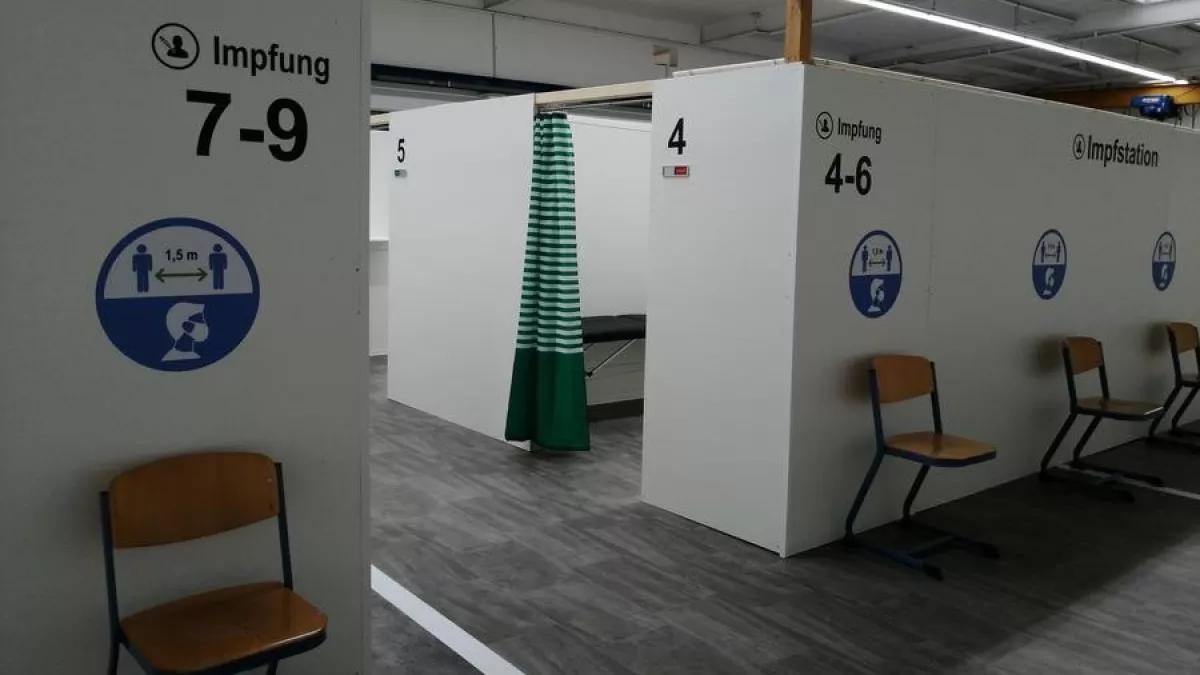Innenaufnahmen aus dem Impfzentrum des Kreises Olpe.