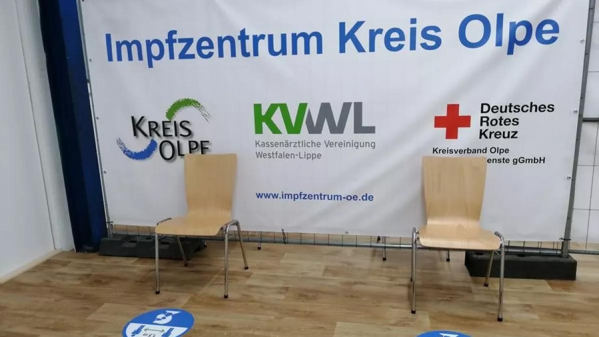 Innenaufnahmen aus dem Impfzentrum des Kreises Olpe.