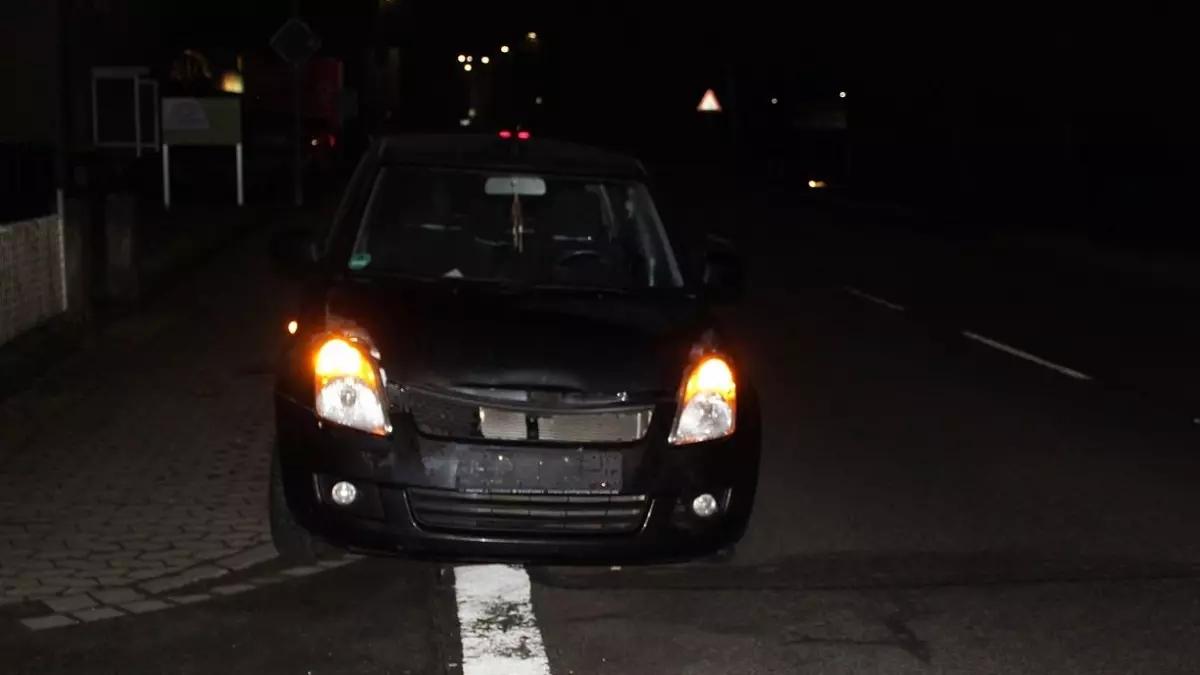 Eines der beschädigten Fahrzeuge.