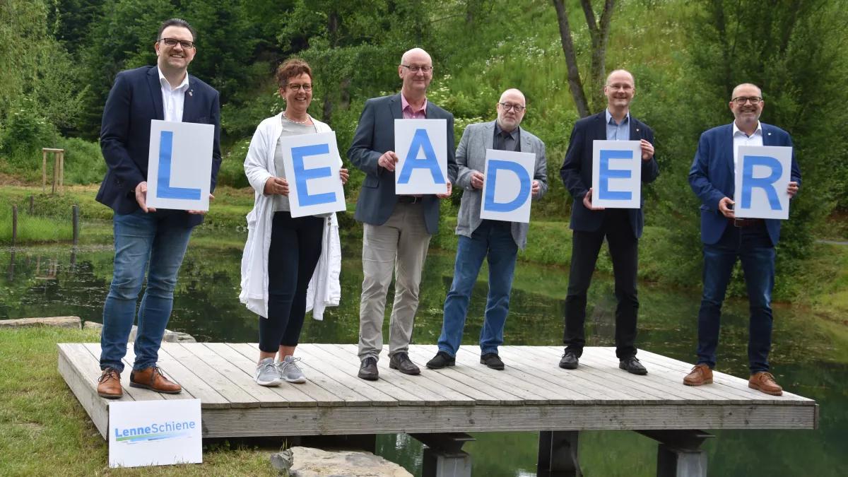Im Juli vergangenen Jahres trafen sich die Bürgermeister und Vertreter der beteiligten Kommunen und beschlossen ihre erfolgreiche Zusammenarbeit fortzusetzen.