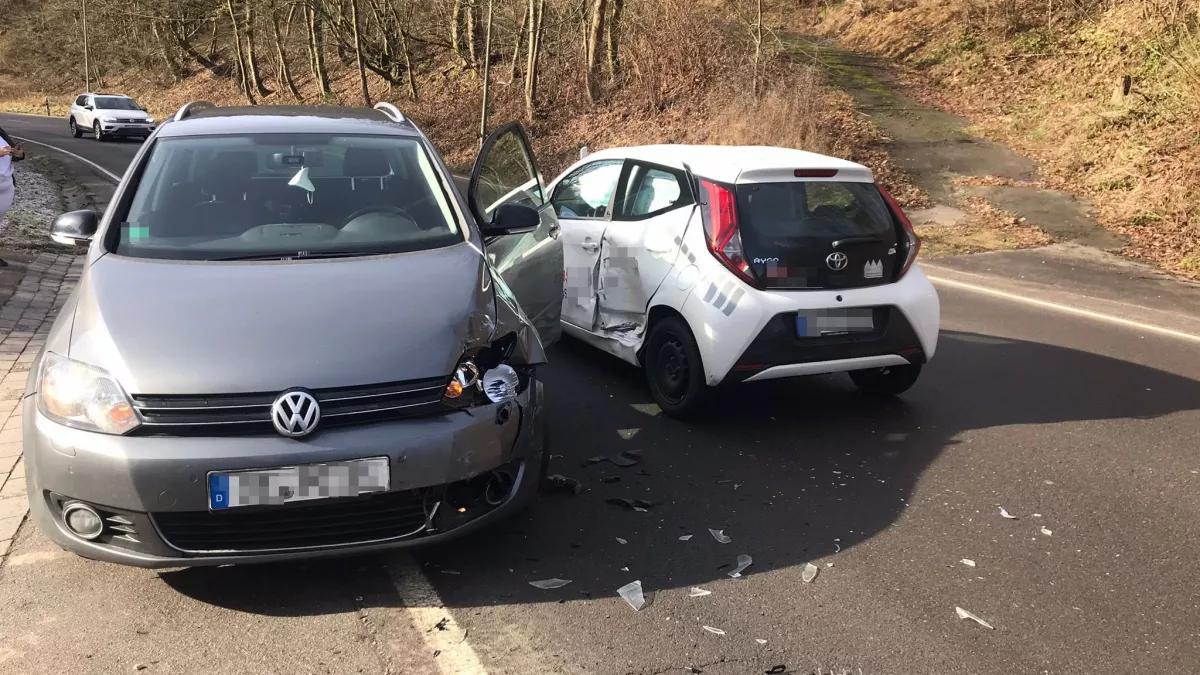 Ein Unfall hat sich am Samstagmittag, 12. Februar, zwischen Meggen und Halberbracht ereignet.