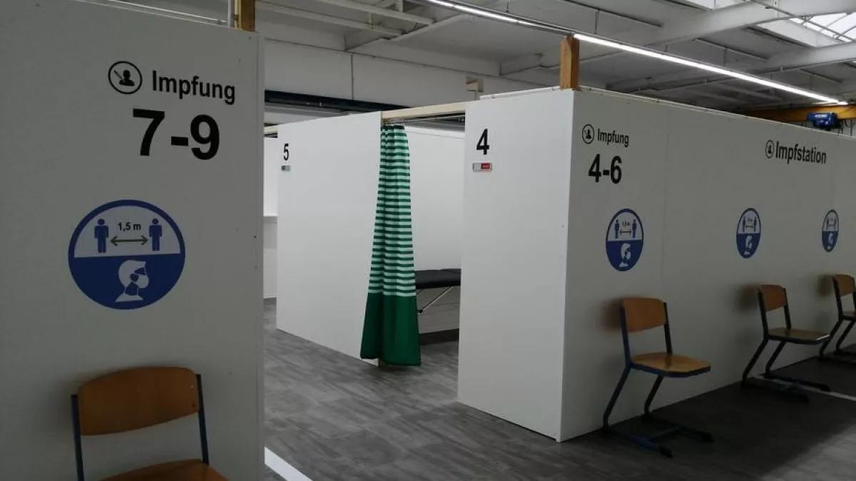 Innenaufnahmen aus dem Impfzentrum des Kreises Olpe.