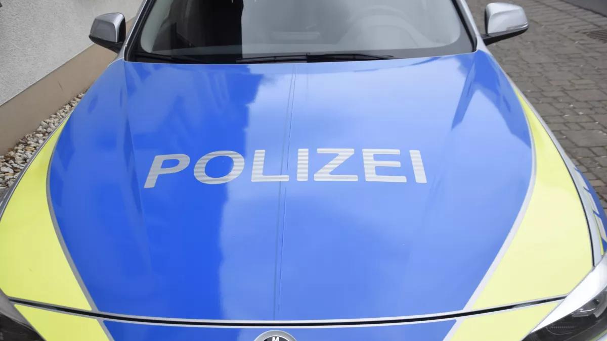 Nach Unfallflucht in Olpe: Polizei sucht Zeugin