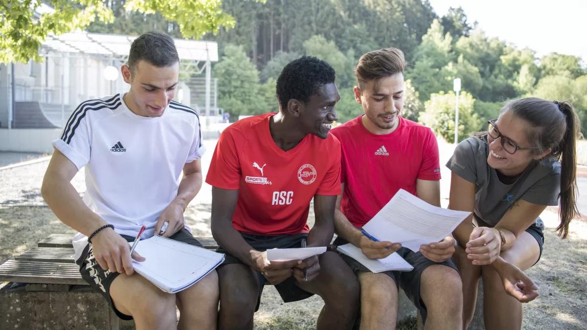 Die Aktion „Pink gegen Rassismus“ findet auch 2022 wieder statt.