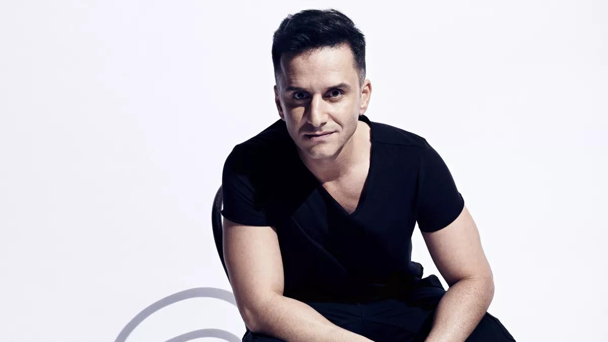 Comedian Özcan Cosar tritt am 23. März in der Attendorner Stadthalle auf.