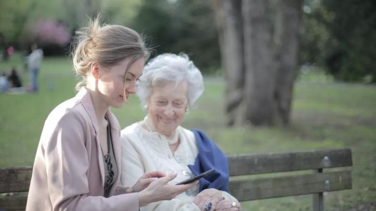 Auch im Alter aktiv: Internetstammtisch für ältere Menschen in Drolshagen