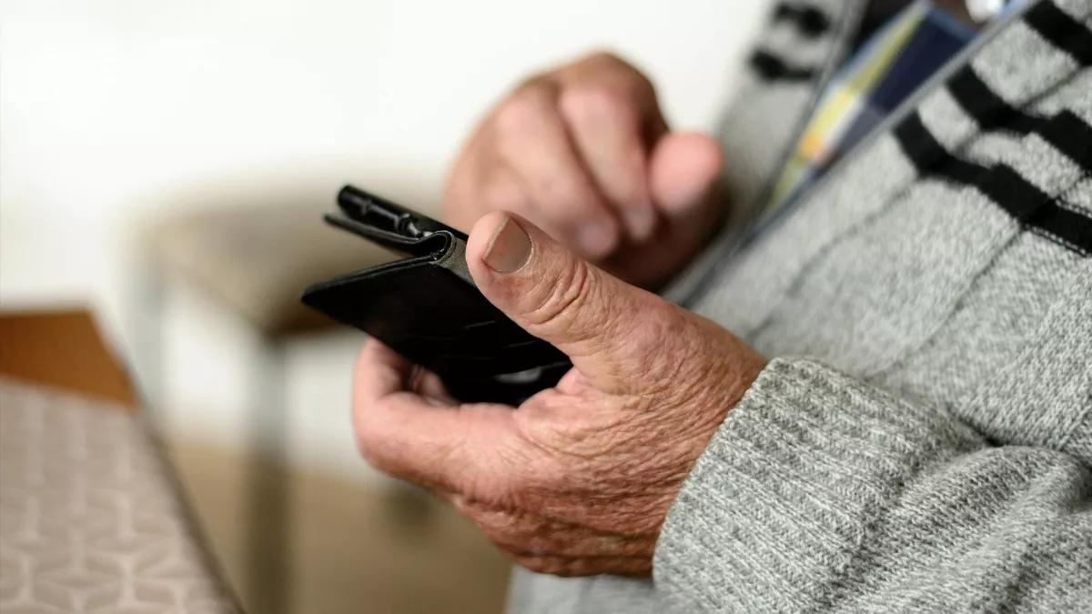 Im Internet-Stammtisch gibt es Tipps zum Umgang mit dem Smartphone, Tablet und PC.