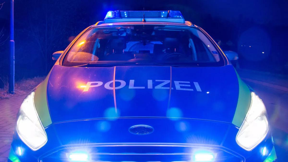 Flucht vor Polizei: 20-Jähriger fährt über mehrere rote Ampeln