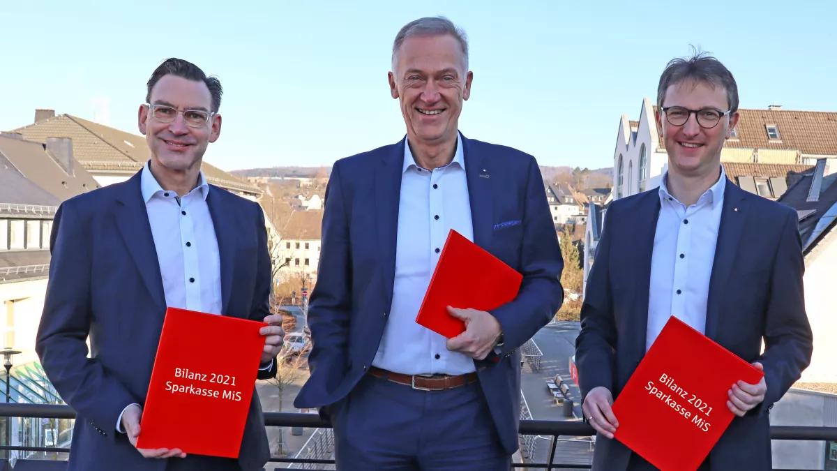 V.l: Frank Nennstiel, Peter Schulte und Peter Vogt blicken auf das Jahr 2021 zurück.