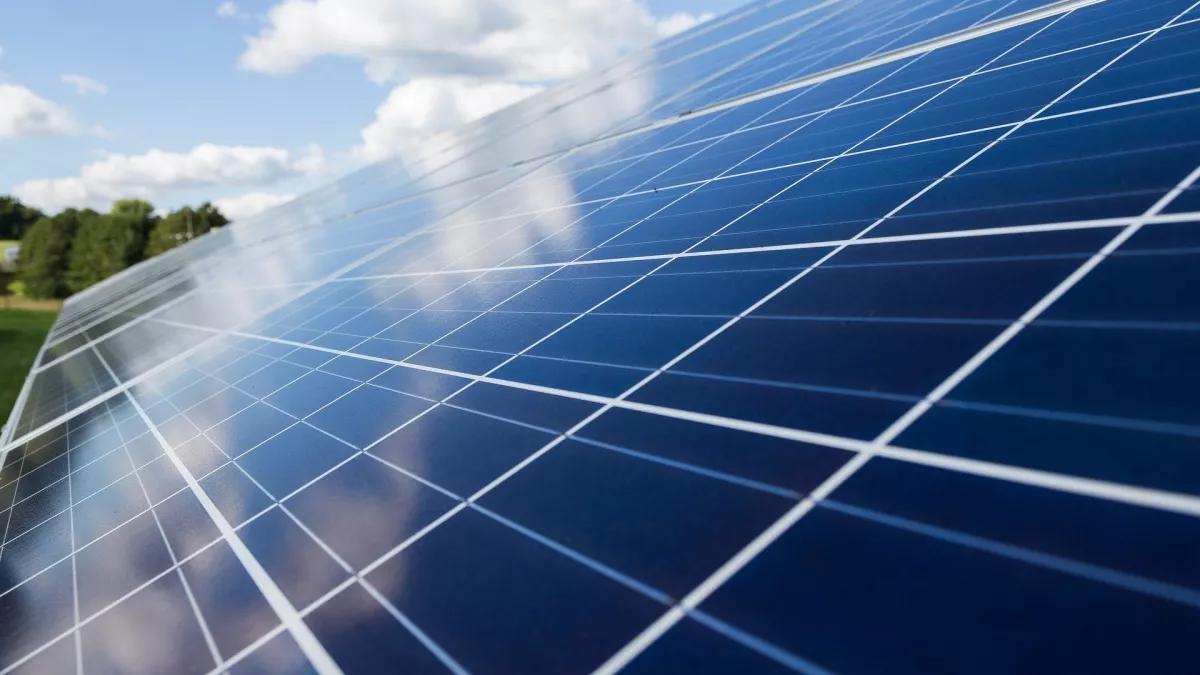 Laut Verbraucherzentrale NRW lässt sich mit einem energieeffizientem Eigenheim viel Geld sparen.