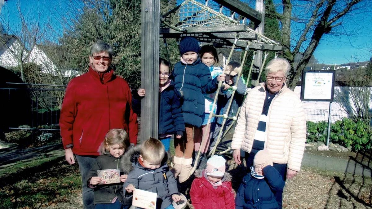 Für die finanzielle Zuwendung der Wollmäuse kommt dem Kindergarten Heggen wie gerufen.