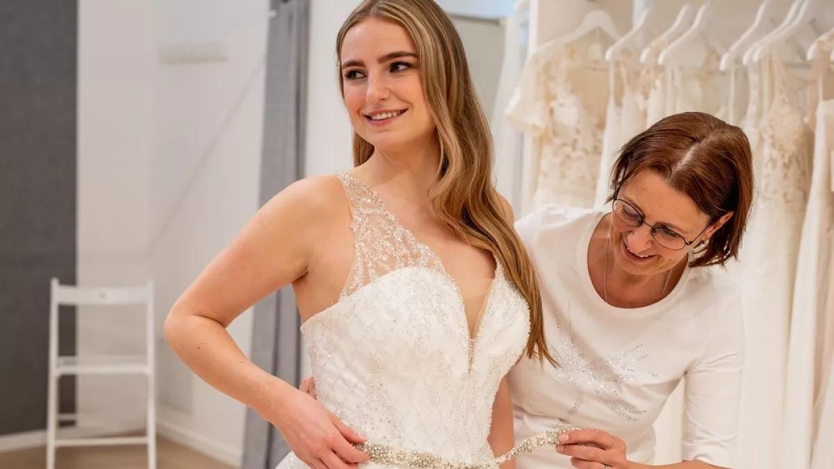 Bei Perfect Day finden Bräute eine große Auswahl an Kleidern aus den neusten Kollektionen.